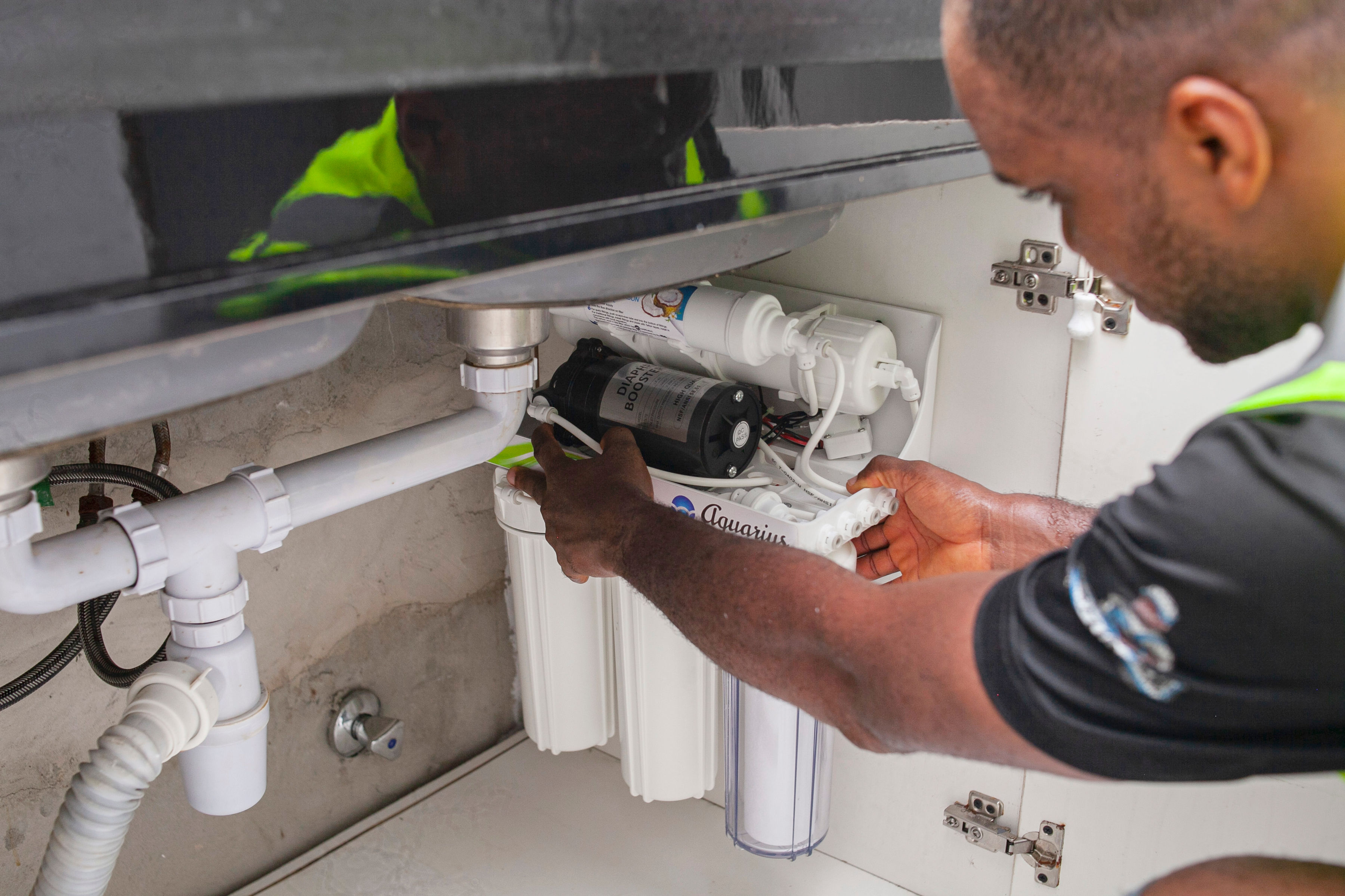 ProUtility FM technician